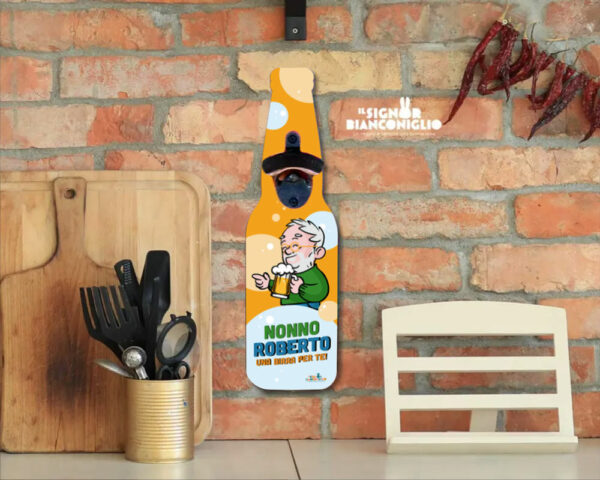 Il Signor Bianconiglio |  Per i Nonni Apribottiglie personalizzato a forma di bottiglia Nonno – Idea regalo nonni